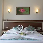 West Park Hotel