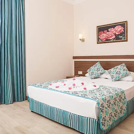 Otel West Park 4*