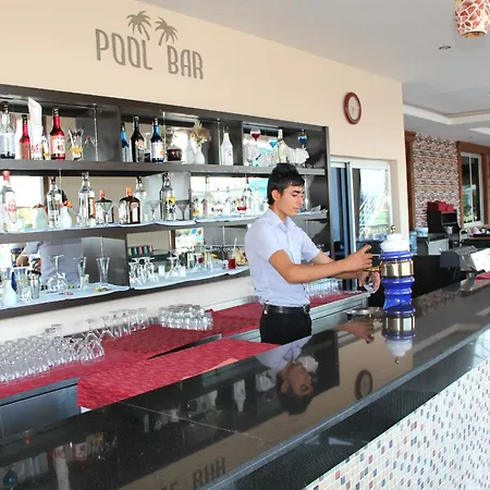 West Park Ξενοδοχείο 4*